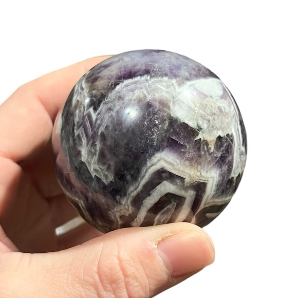 Amethyst sphere - Picture 7 of 9